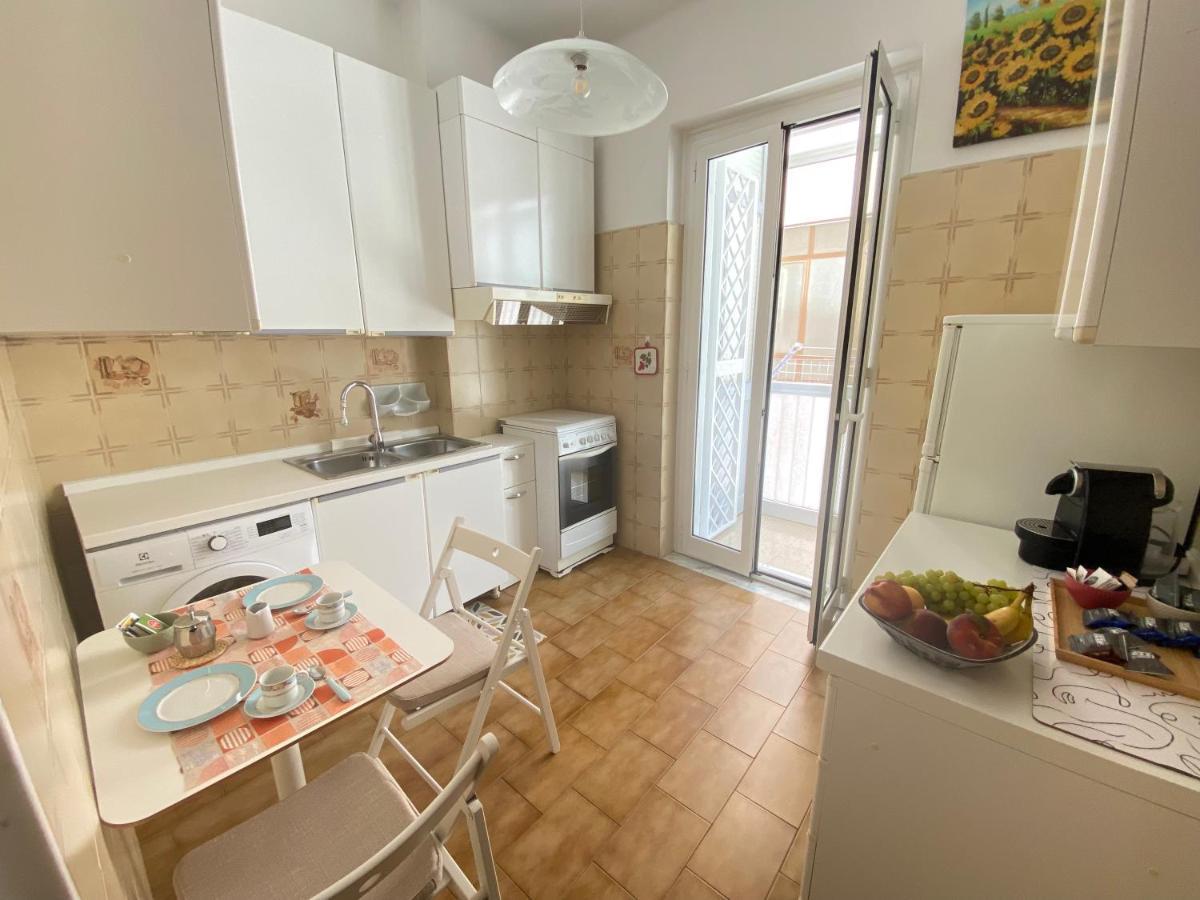 Dimora De Amicis 88 Appartement Bari Buitenkant foto