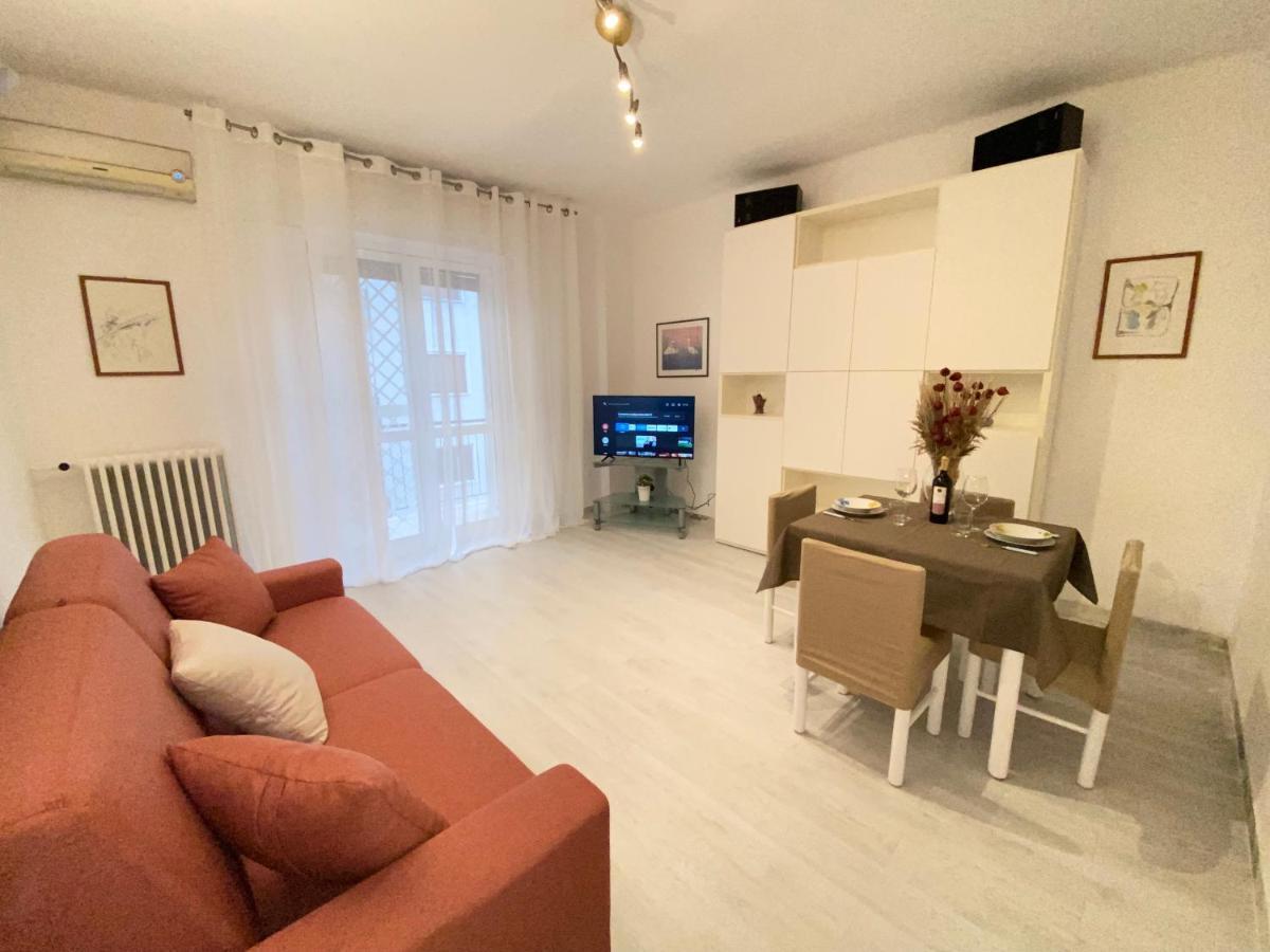 Dimora De Amicis 88 Appartement Bari Buitenkant foto