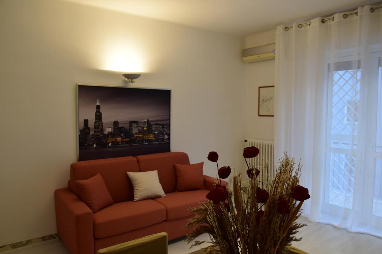 Dimora De Amicis 88 Appartement Bari Buitenkant foto