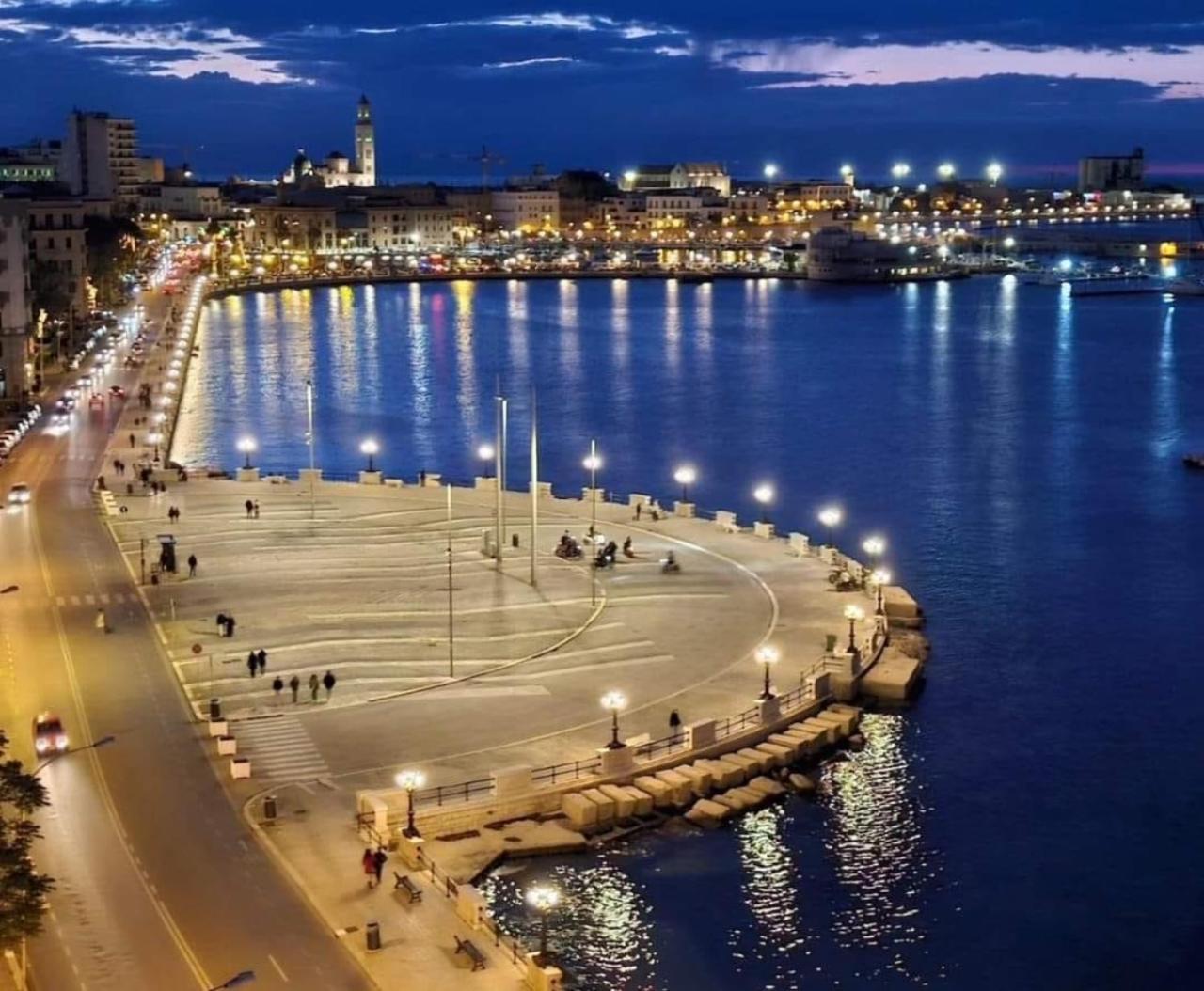 Dimora De Amicis 88 Appartement Bari Buitenkant foto